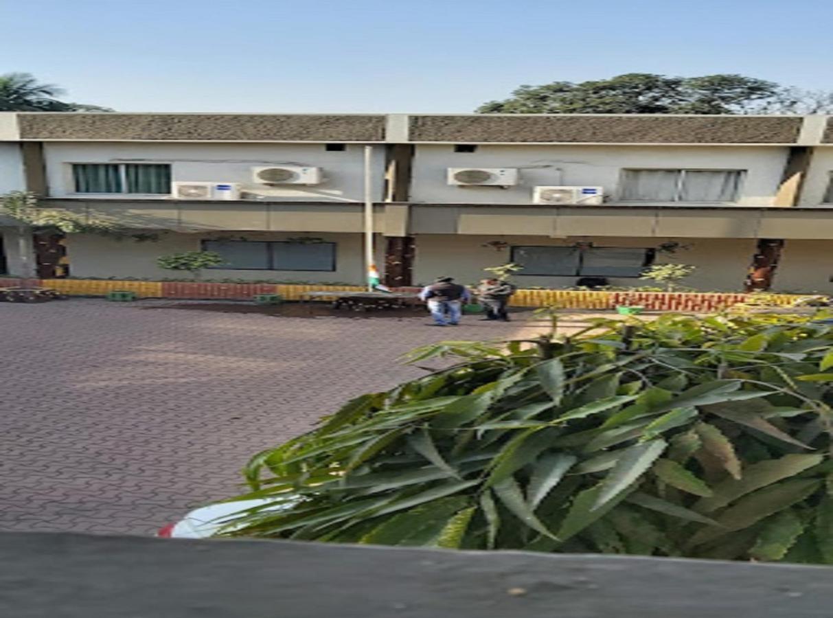 Hotel Center Point- Chhattisgarh Korba ภายนอก รูปภาพ